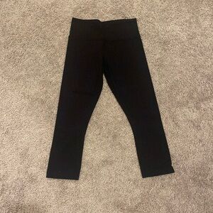 Lightly worn lululemon leggings. Size 2.